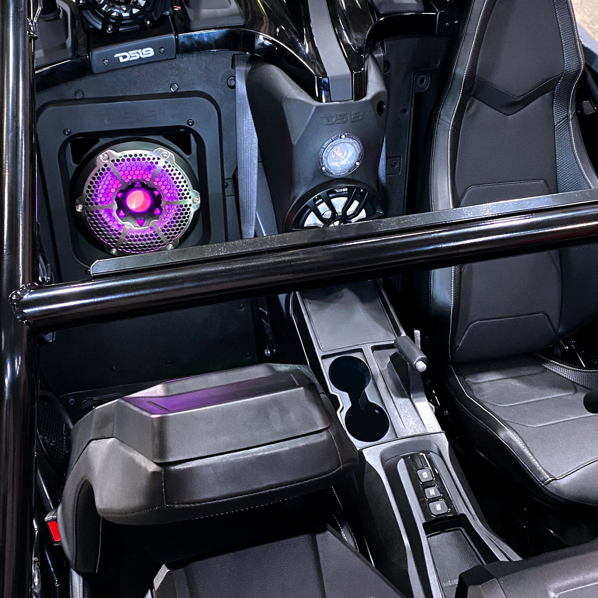 DS18 SLG-RSUB10XL Polaris Slingshot 2015+ Rear 10" Sealed Sub Enclosure - Empty, Either Side DS18